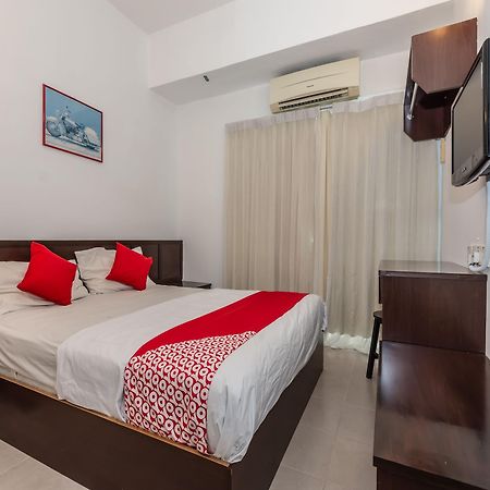 Oyo 1192 Hash House Hotel Malacca Exterior photo